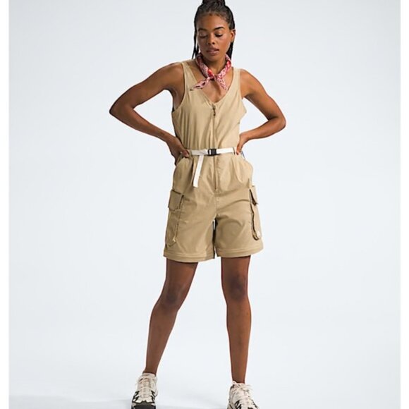 The Northface NWT size XS Womens Class V Pathfinder OnePiece - Picture 14 of 14